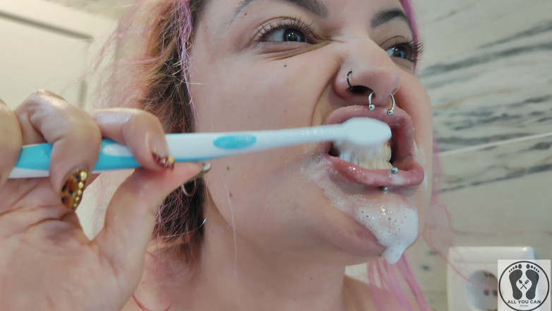 All You Can Fetish: 4K языком, Uvula лицо, зубная щетка, хорошее качество изображение