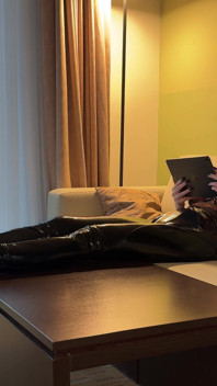 Footslave em Hotel