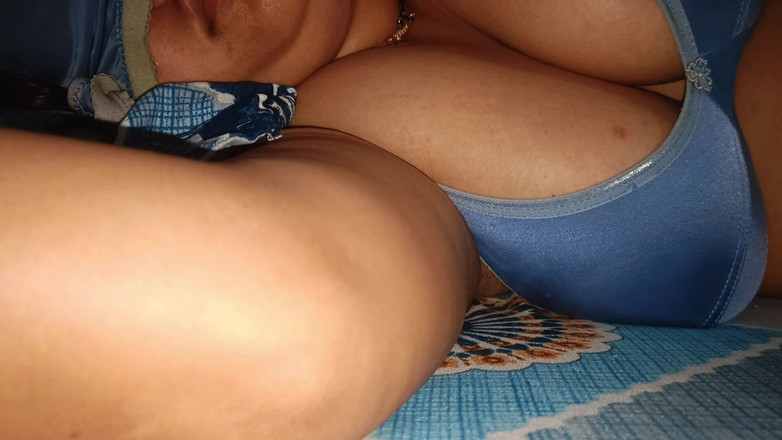Catchybusty: Bú cái này bạn golddigger bhabhi