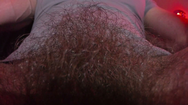 Hunky time: Pubic Hair Dominates and Controlling