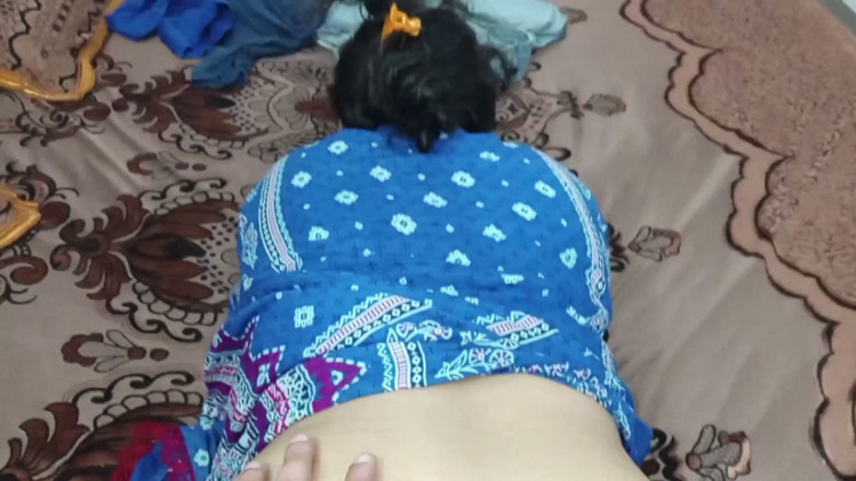 QueenbeautyQB: Desi Indian Wife Knows Exactly How to Attract Her Husband