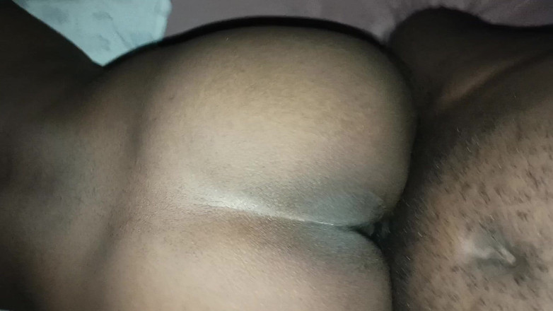 Babygood: Soția proprietarului s-a futut în cur de la chiriaș