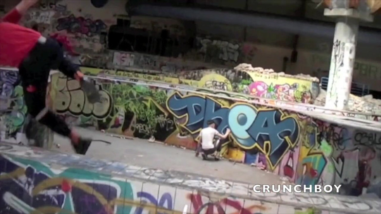 Crunch Boy: Twink bị đụ bởi cậu bé có vảy với một chiếc...