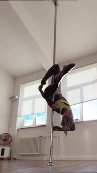 Você Gosta Da Minha Poledance? Siga-me Para Mais Coisas Selvagens