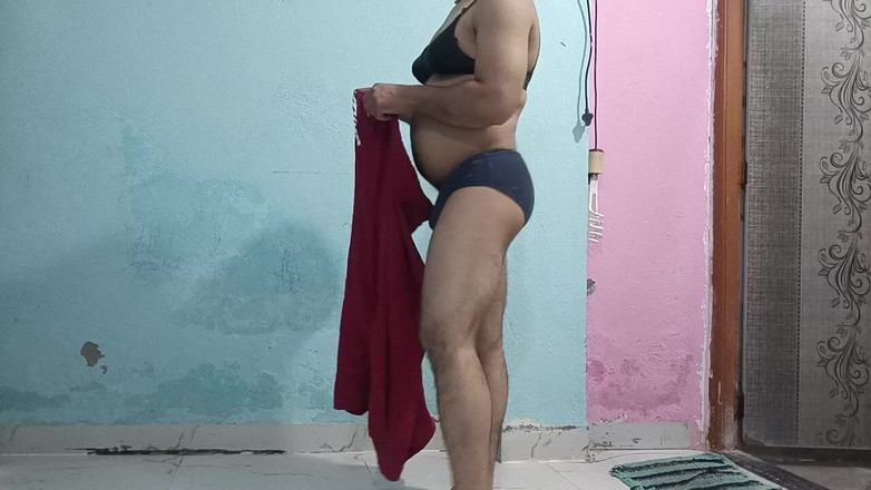 LovedSunsine1990: 妻のブラウスを着るとどう見える?