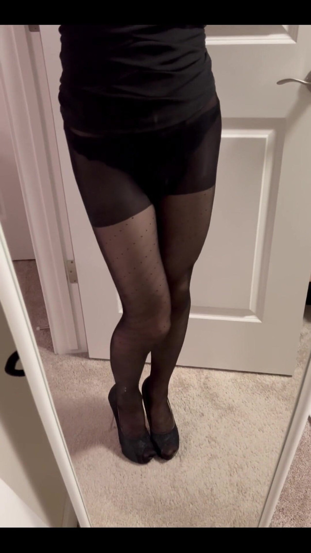 Looking Self in the Mirror in the Poka Dots Black Pantyhose. (Spicy CD Eva) Looking Self in the Mirror in the Poka Dots Black Pantyhose. (Spicy CD Eva)