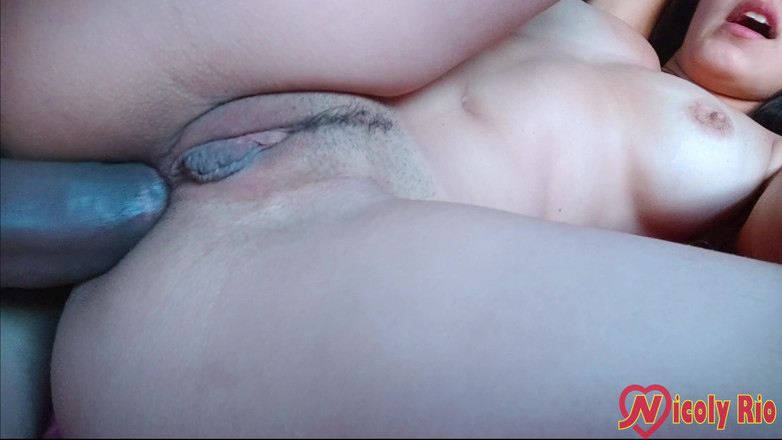 Nicoly Rio: Hot Girl Gets Her First Anal Creampie. Nicoly Rio