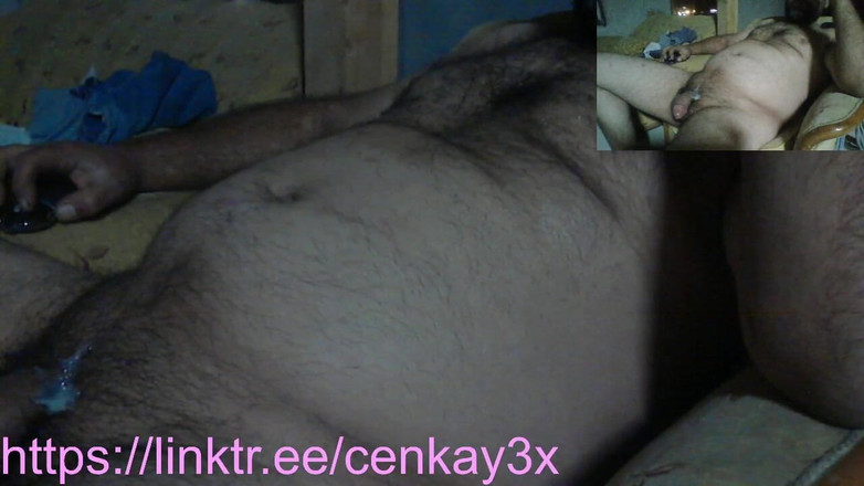 CenkAy: Bear Daddy Cums