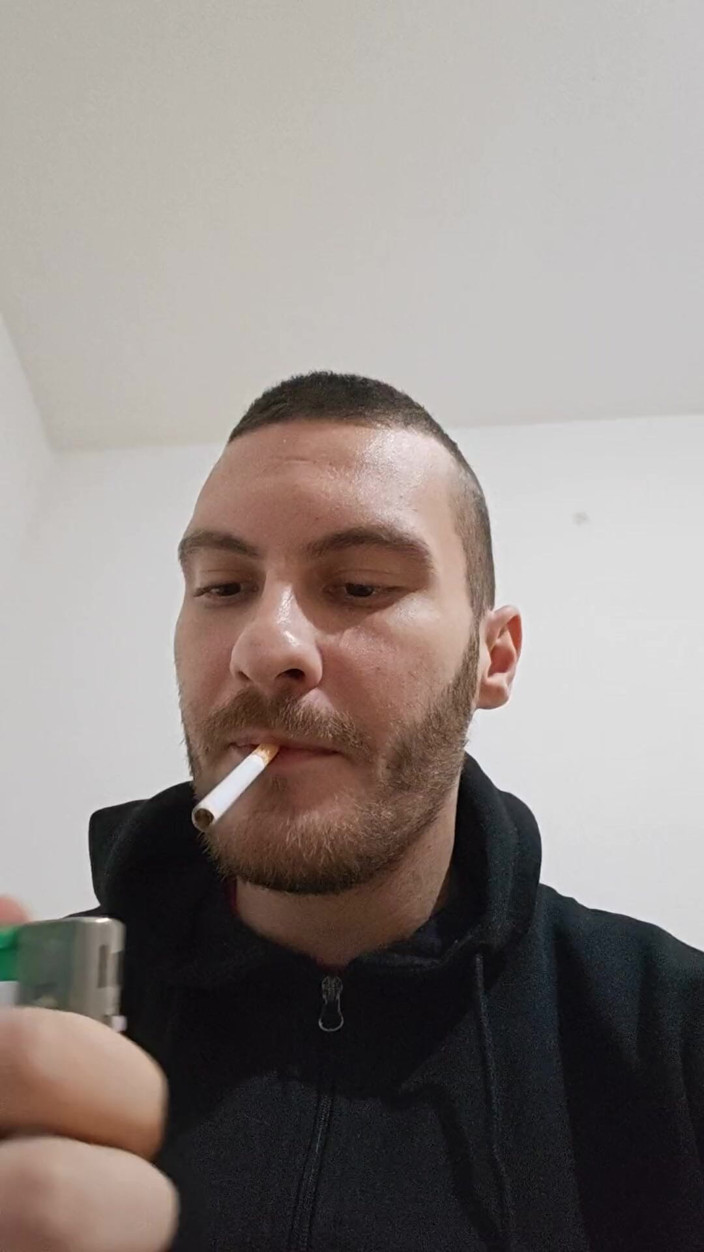 Zoomorris: Eu fumando