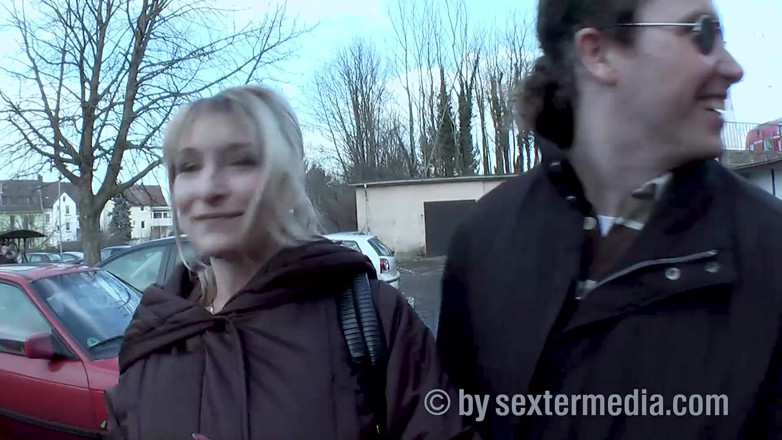 Sextermedia by Pete: İstekli Amcıklı Sarışın Ev Kadını