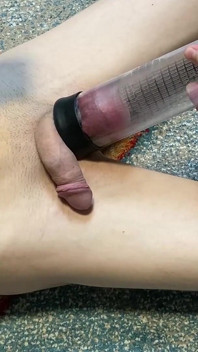 Ses testicules gonflent à cause de ça ! Creuser dur, Fisting et Pomper - Dave Moon - Jennifer - Bbusting (Ballbusting)