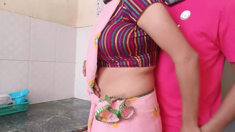 Yourdidipriya: Desi Bhabhi was working in the kitchen when her boy...