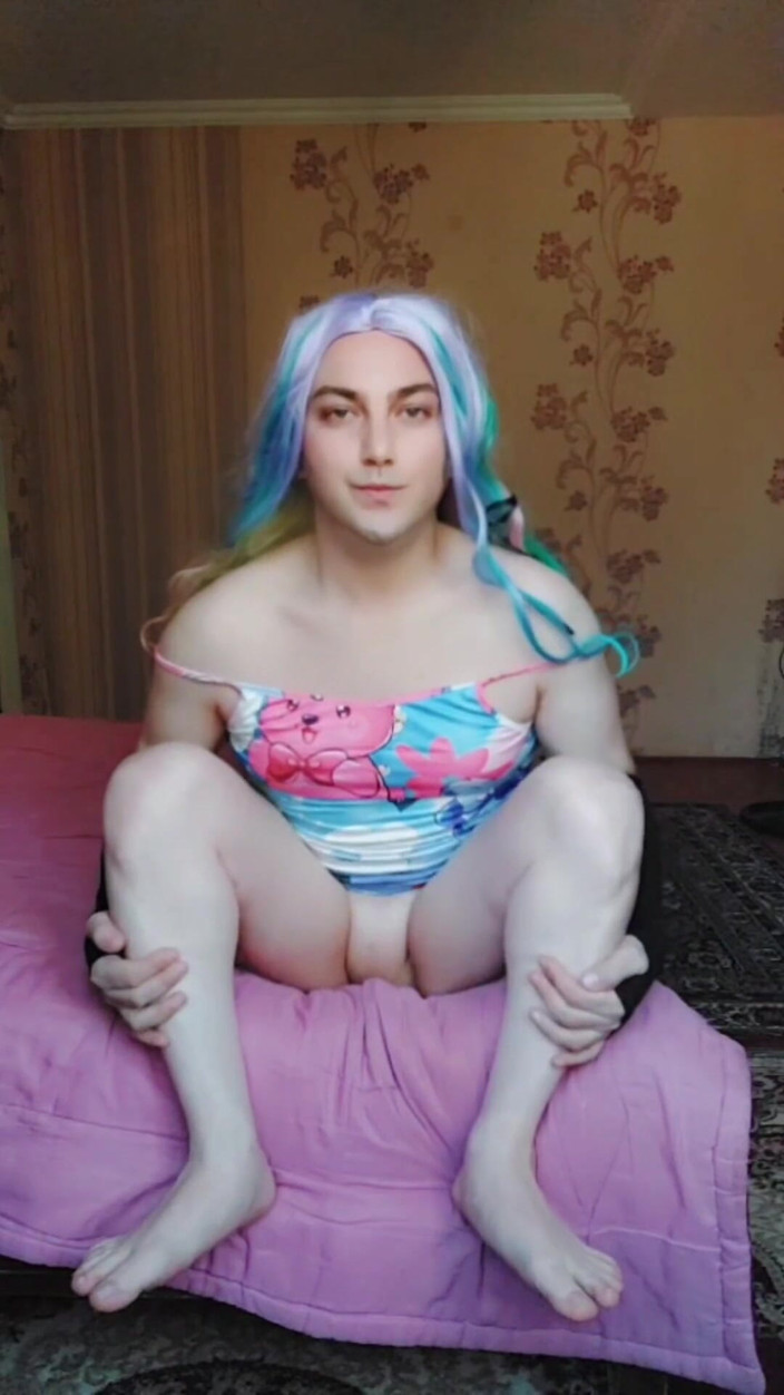 Kitty_Cross: 女服务员：诱人的小费和奶子