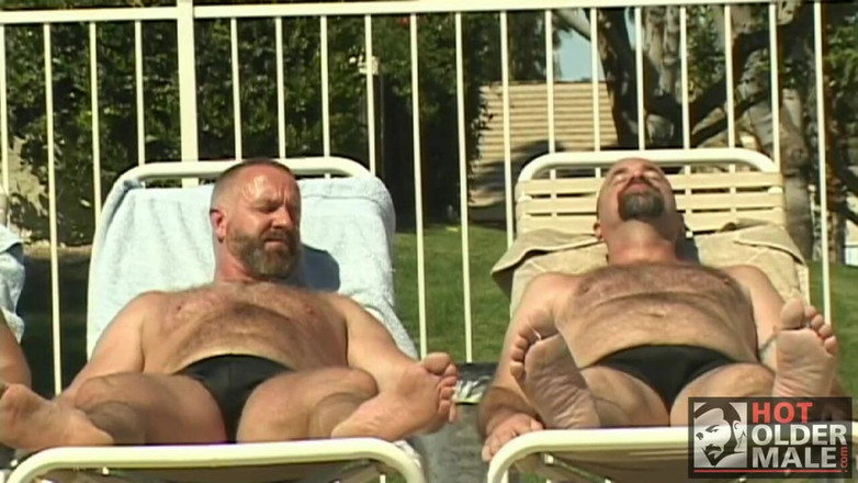 Pantheon men: 곰 오아시스: 릭과 클린트