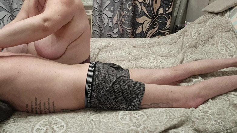 Zona901: Sąsiad dał masaż i obciąganie z połykaniem spermy