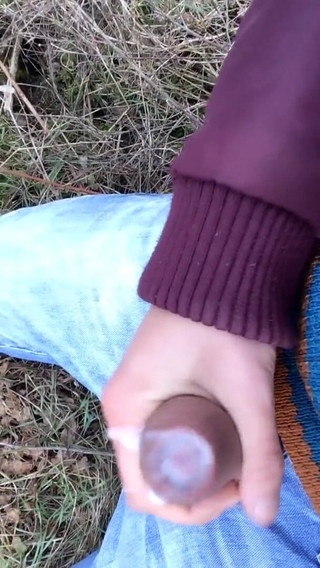 Idmir Sugary: Předkožka Cum - Cumshot Outdoor