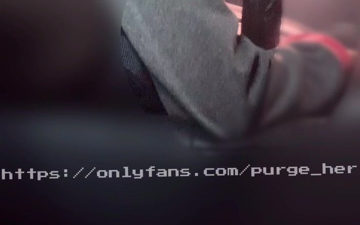 Purge_her: Ona mě naštvala, tak jsem ji přinutil polykat