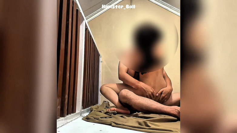 Hamster_Ball: Tante seksi yang doyan selingkuh, dia adalah instruktur yoga istriku...