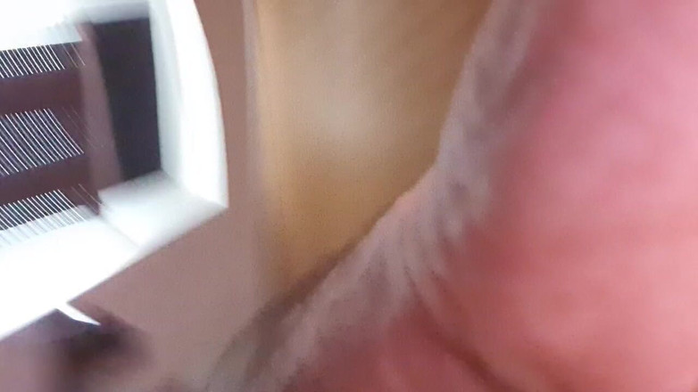 Blackfemboygerman: Il femboy con il tuo grosso cazzo mi scopa a...