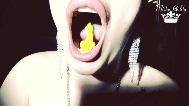 Goddess Misha Goldy: 맛있는 생선 3마리를 씹어! 페티쉬!