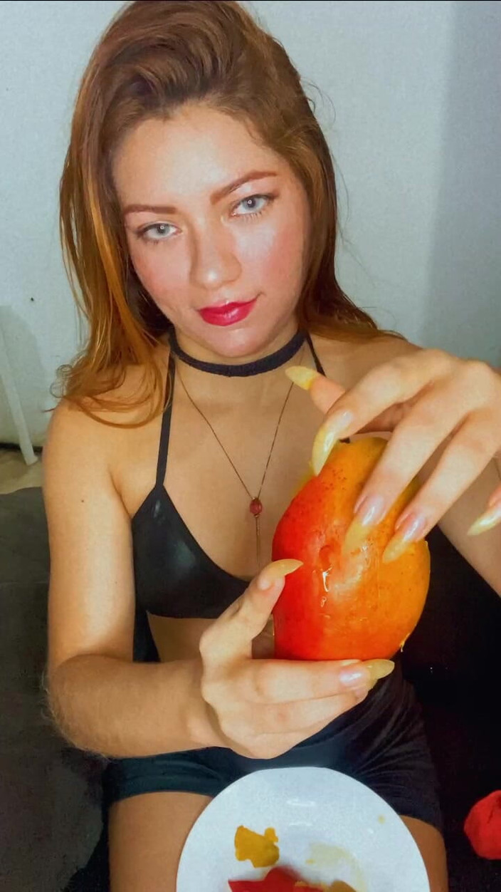 Goddess Li: Nữ thần Liandra và một quả xoài ngon lành