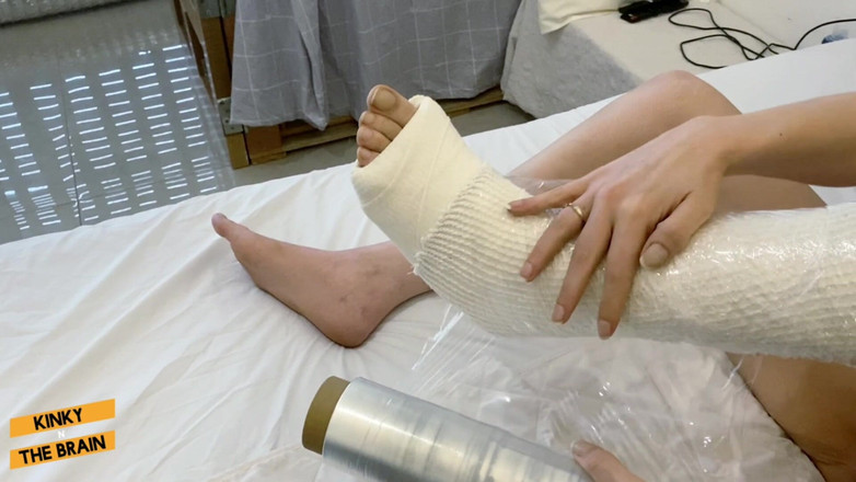 Kinky N the Brain: Broken Leg Shouldn't Stop My Horny Needs, Right Daddy? - Colored...