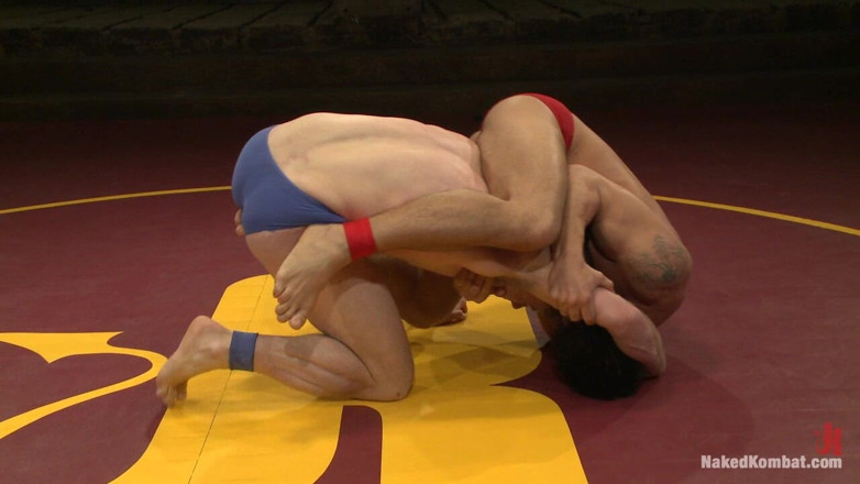 Naked Kombat: Doug de Vernietiger Acre Vs Dominic de Dominator Pacifico
