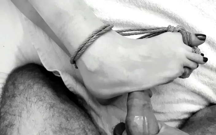 Bdsmlovers91: Kinktober Day 21 - Foot Kink: Tied up Oily Feet Fucked - Cum...