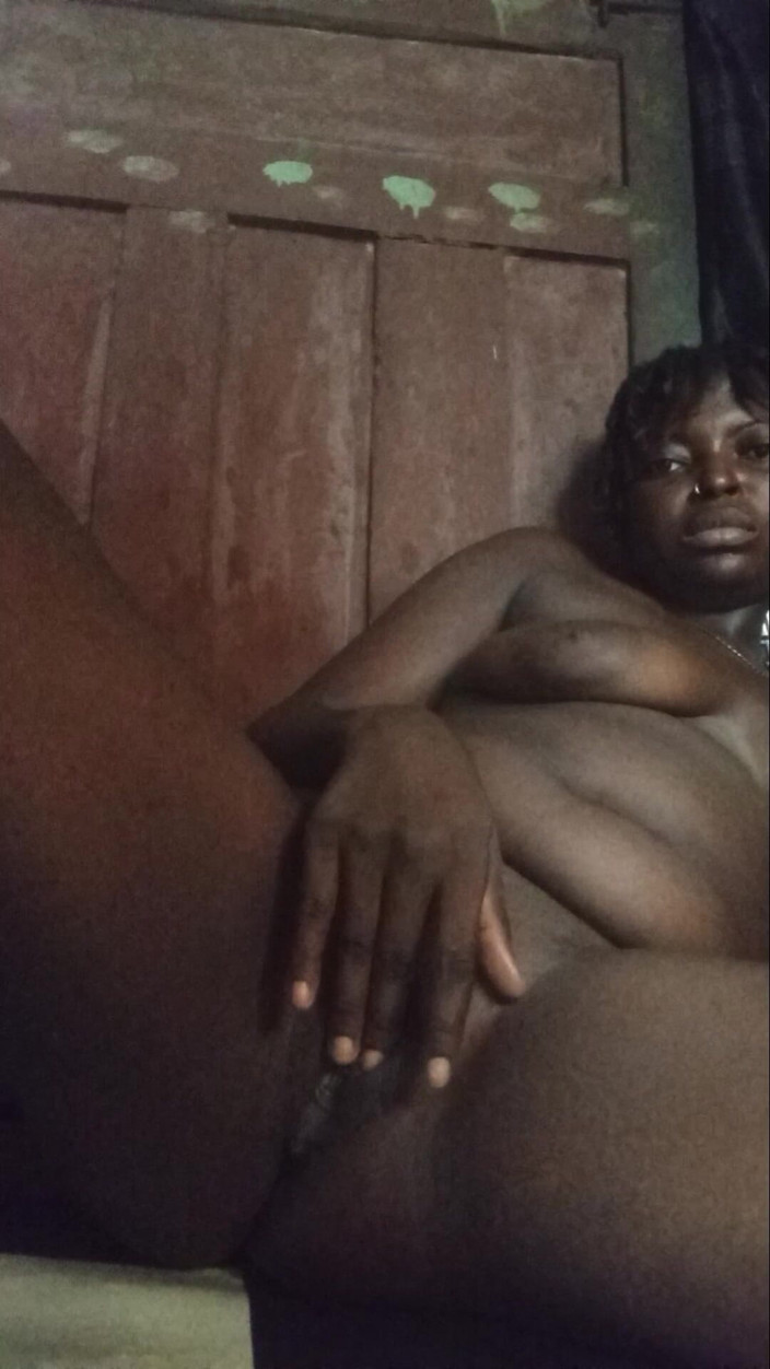 vickybanky009: Pepek eboni Afrika hitam