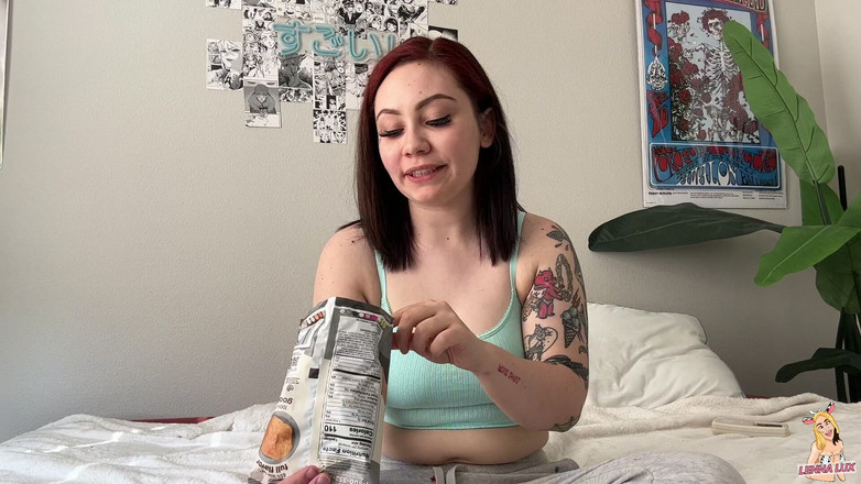 Lenna Lux: Sinsi minik kız yenilmek istiyor!