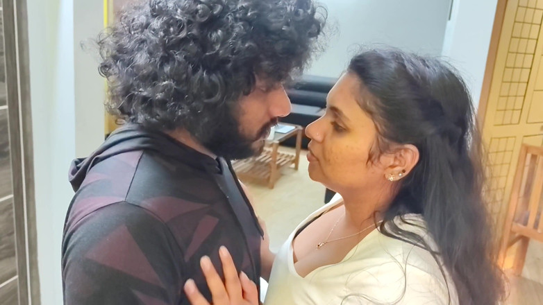 Vaigavarun45: ルームメイトとのマルセックス