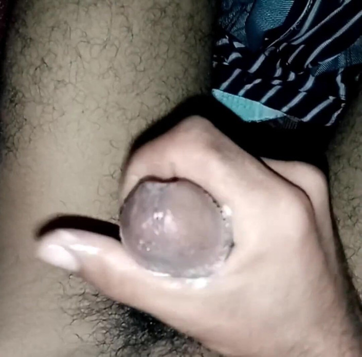 Hassan060: Masturbasi buru-buru sama kontol besar yang aduhai