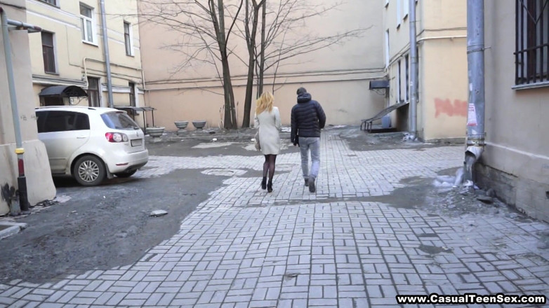 Casual Teen Sex: Трахаю тінку, як пікап професіонал