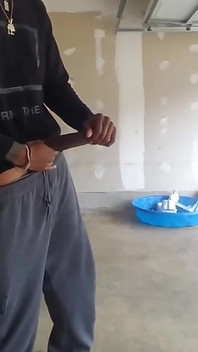 Honění v práci o polední přestávce