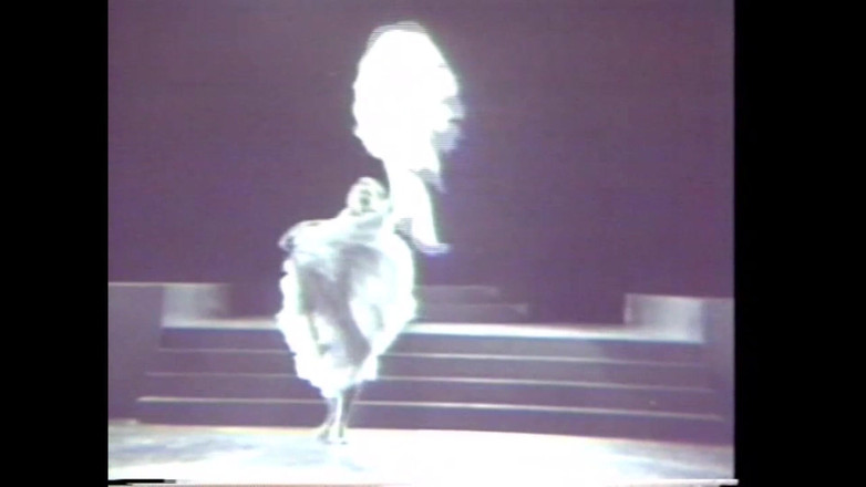 The Unforgettable: हवा में नृत्य (भाग 3)