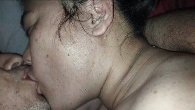 Cris Santana: Disfruto de tu madrastra mientras te duchas