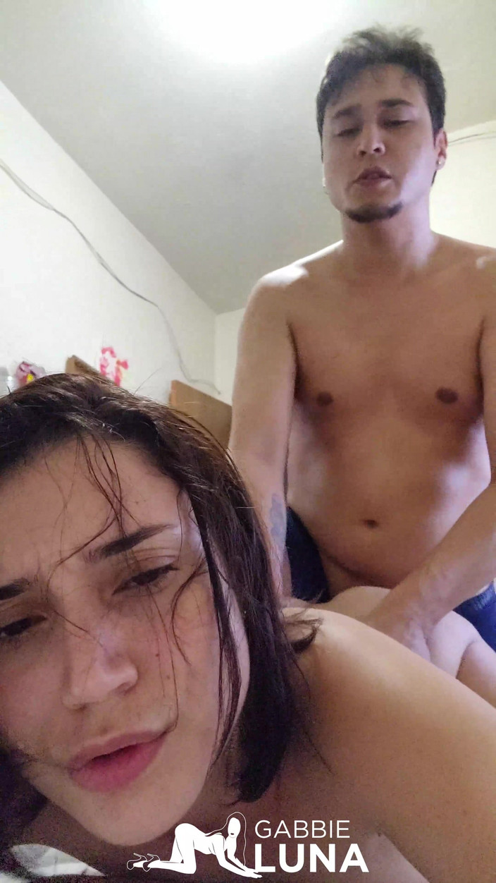 CoupleLuna: Oh My Uterus! Young Wife Squirting on Big Dick!