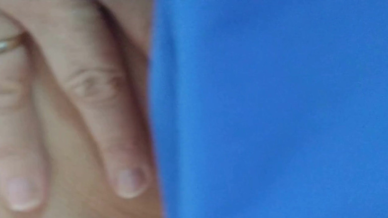 Priscila: Залиште мій мобільний телефон записую мою мачуху під час очищення під час очищення під час підмиву