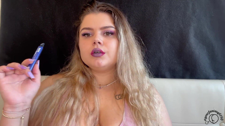 Your fantasy studio: Doble Sirena De Humo: Nubes De Cigarrillos Y Vape