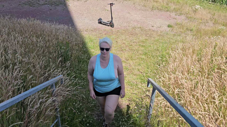 UserBitch1: Outdoor Fucked My Vibrator