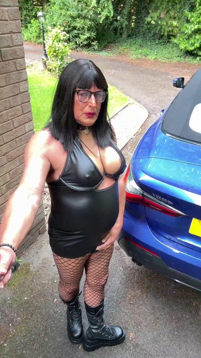 Kellycd2022: Sexy Crossdresser Kellycd2022 Emo Style in Black Pvc Fishnets Pantyhose...