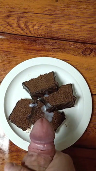 chocolate cake with cum