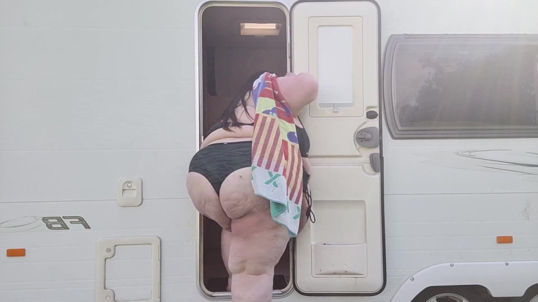 SSBBWLadyBrads: Caravan tiny door part 2