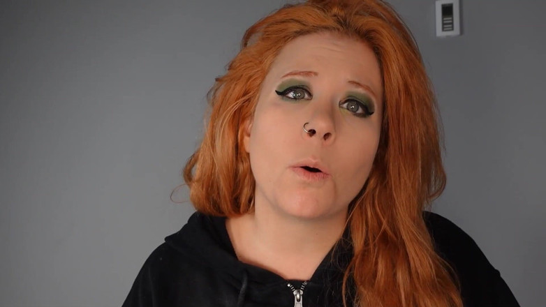 Deanna deadly: แปลงร่างเป็นมนุษย์หมาป่าบนพระจันทร์สีชมพู