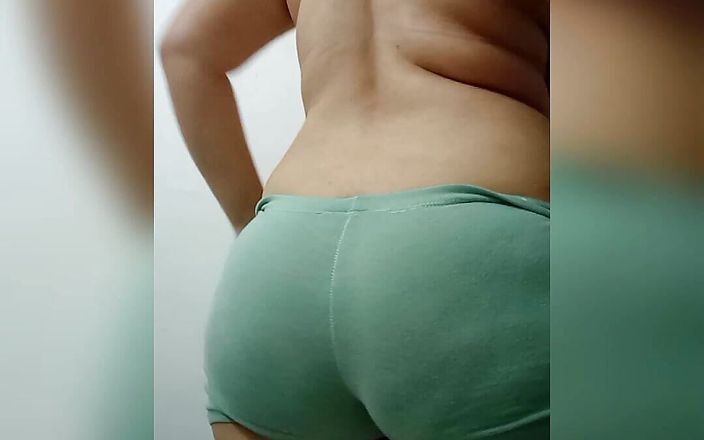 Afrodita studio: 섹시한 엉덩이를 따먹고 질이 젖어