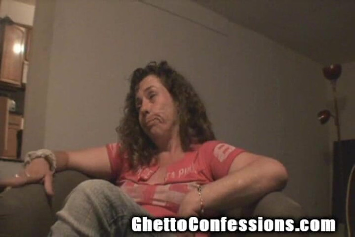 Ghetto Confessions: Edepsiz mutlu fahişe yaşlı erkekleri uzağa atıyor hepimiz için yarak...