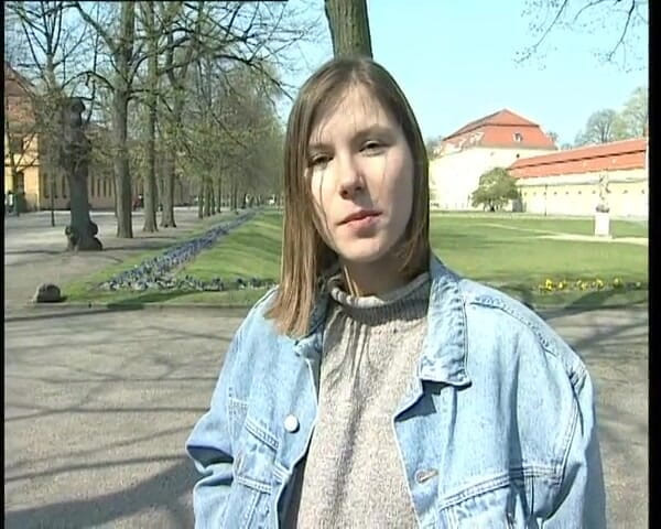 YOUR FIRST PORN: Madelaine Lasst Sich Uberreden - Softclip Madelaine pozwala się przekonać