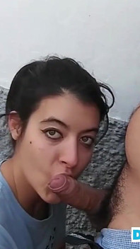 Sokakta oral seks ağzına boşalma