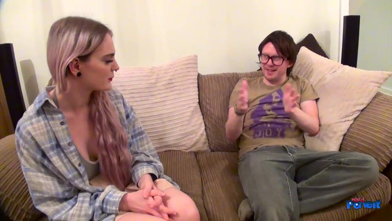 Nerd Pervert: Abby Price - Roztomilá 19letá kundička
