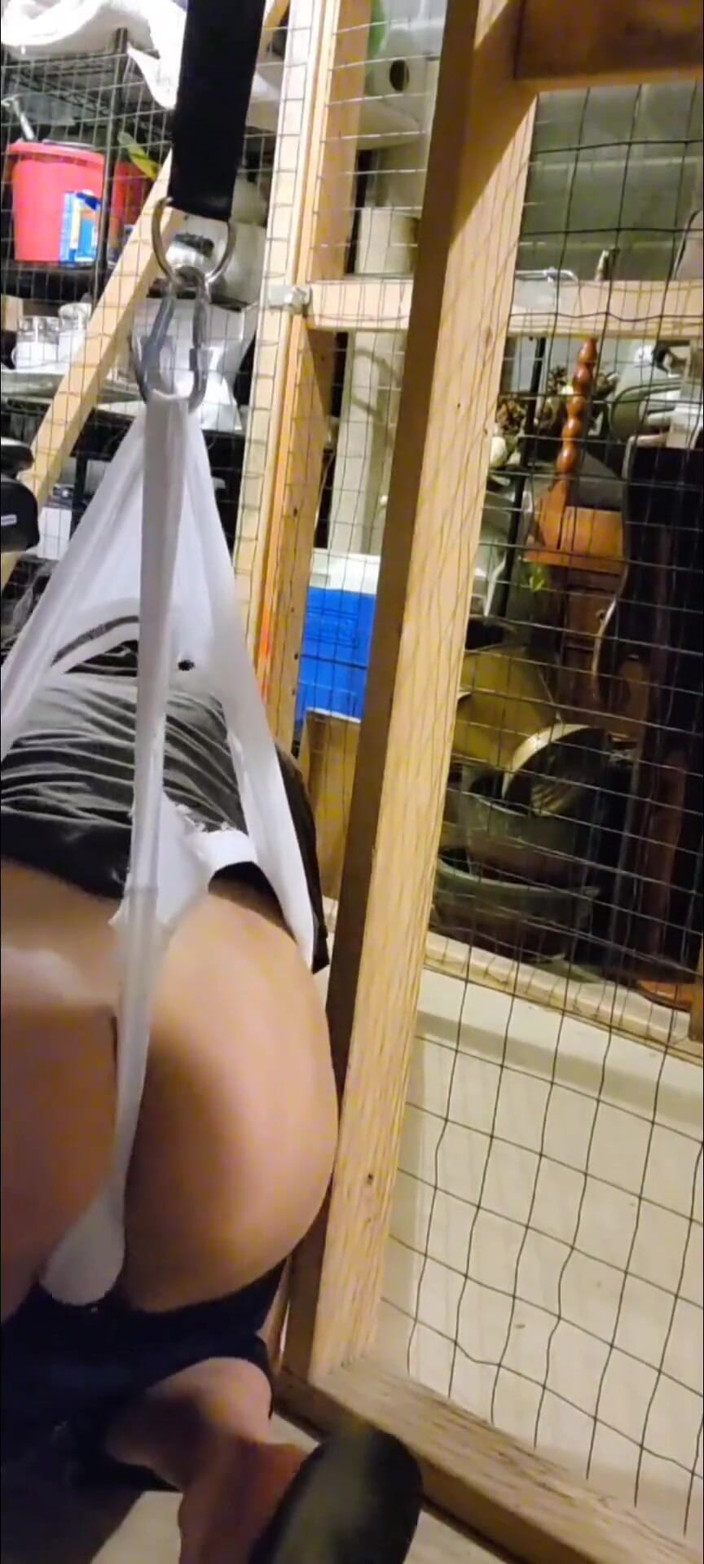 Kinkytwinkpamps: イケメンがセルフハンギングウェッジを与える